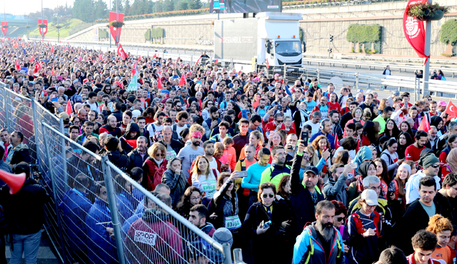 40'ıncısı Düzenlenen İstanbul Maratonu Koşuldu
