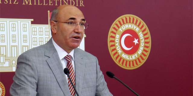 CHP'li Tanal: Yurtdışında Atatürk Büstü Hassasiyeti Bekliyoruz"