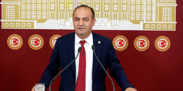 CHP'li Karabat, Ücretli Öğretmen Atamalarını Gündeme Getirdi