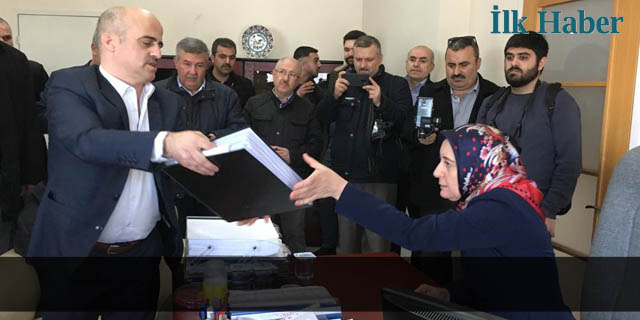 AK Parti Kartal Meclis Listesini İlçe Seçim Kurulu'na Teslim Etti