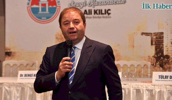 Ali Kılıç Mazbatasını Alıyor