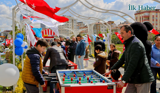 Cumhuriyet Parkı'nda 23 Nisan Coşkusu