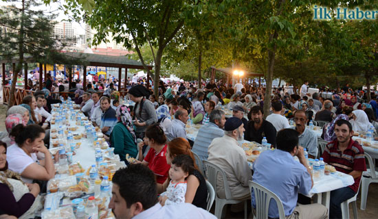 Pendik'te İftar Sofraları