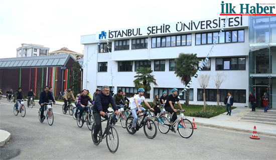 Üniversitesi'nden Kartal Pendik ve Maltepe'ye "Komşu Bursu"