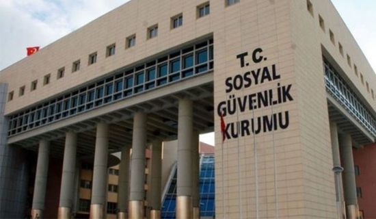 SGK Talep Halinde Emekli Maaşlarını Evde Ödeyecek