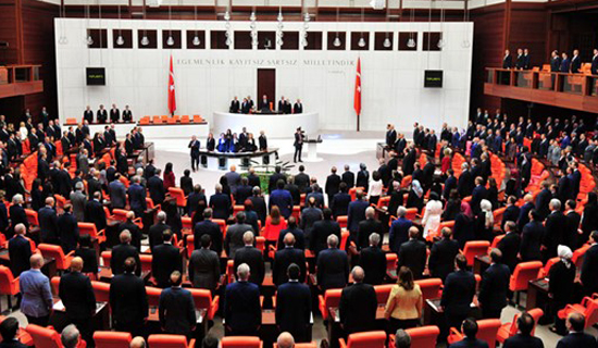 Selvi; AKP ve MHP'nin Milletvekili Transferini Önlemeye Yönelik Önerilerini Yazdı