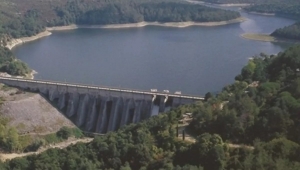 Elmalı Barajı'nda ki Görüntü, Kirlilik Değil Algler'den