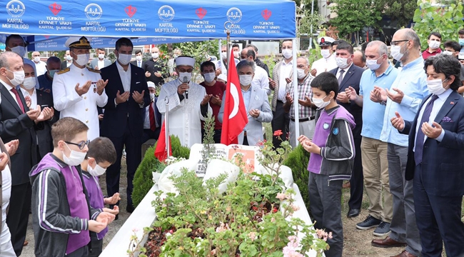 Kartal'lı 15 Temmuz Demokrasi Şehidi, Mezarı Başında Anıldı