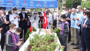 Kartal'lı 15 Temmuz Demokrasi Şehidi, Mezarı Başında Anıldı