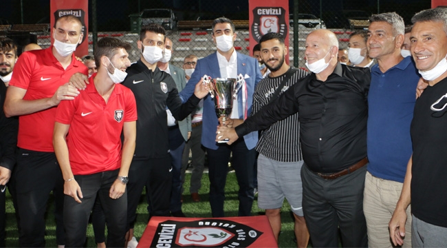 Cevizli Anadoluspor'da Kupa Sevinci