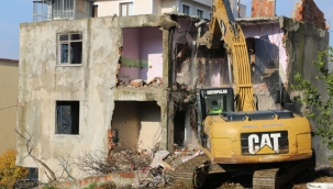 Kartal'da 2019'dan Beri 107 Metruk Bina Yıkıldı