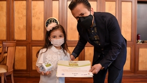 6 Yaşındaki Zeynep, Kazandığı Ödülü SMA Hastalarına Bağışladı