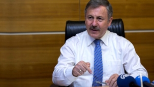 Selçuk Özdağ'a Saldıran 2 Şüpheli Gözaltına Alındı