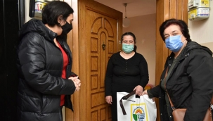 Tuzla'da, Görme Engelli Vatandaşlara Beyaz Baston Dağıtıldı