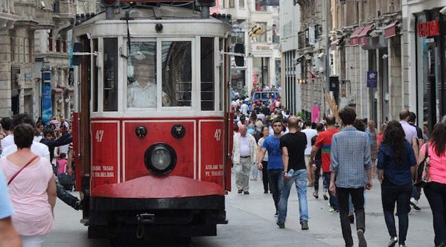 İstanbul'da Turist Sayısı 5 Milyona Düştü