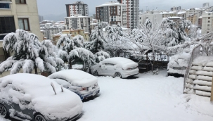 Kartal'da Kar Yağışı Etkili Oldu