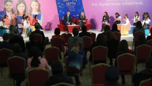 İmamoğlu Çifti, "İlham Veren Adımlar" Kitabının Tanıtımını Yazarlarıyla Birlikte Yaptı