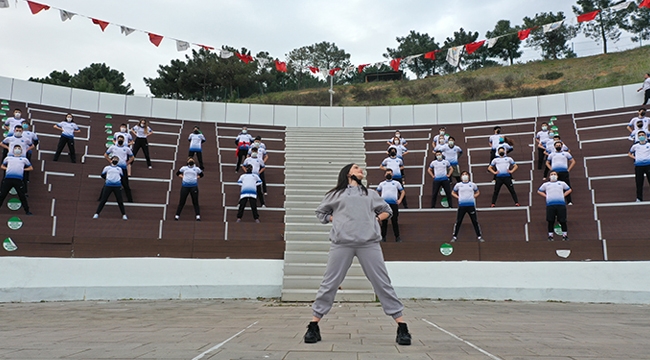 Tuzla Belediyesi Spor Akademileri Kursları'nda Eğitim Görüyorlar