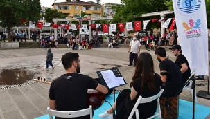 Tuzlalı Gençler Mahallelerde Konser Verdi
