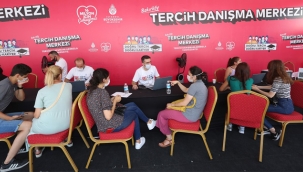 İBB'den Üniversiteli Adayı Gençlere Rehberlik Hizmeti