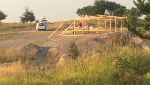 Pendik'te Kamu Arazisine Kaçak Yapı!