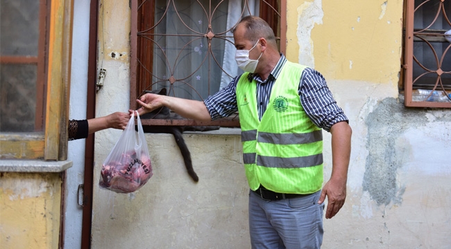 Tuzla'da İhtiyaç Sahiplerine 5 Ton Kurban Eti Dağıtıldı