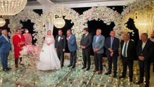 CHP Milletvekili Gürsel Tekin'in Mutlu Günü