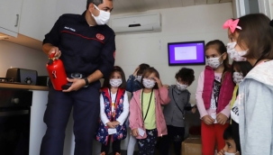 İstanbul İtfaiyesi'nden Kartallı Minik Öğrencilere Yangın Eğitimi