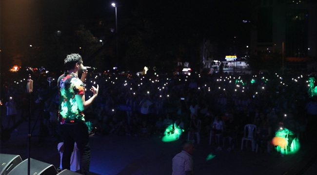 Kartal'da, Festival Tadında 30 Ağustos Kutlamaları 