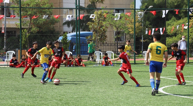 Kartal'lı Genç Futbolcular, Metin Oktay İçin Yeşil Sahada