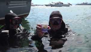 Tuzla'da Müsilaj'dan Arındırılan Deniz'de Dalgıçların Çay Keyfi