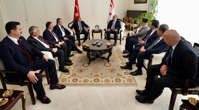  CHP'li Büyükşehir Belediye Başkanları Kılıçdaroğlu'nun Talimatıyla KKTC'de
