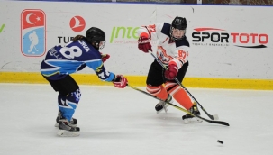İBB'den Bir İlk Daha :Kadın Buz Hokeyi Takımı