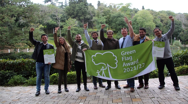İBB'nin Parklarına 25 Yıllık Yeşil Bayrak Ödülü