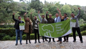 İBB'nin Parklarına 25 Yıllık Yeşil Bayrak Ödülü