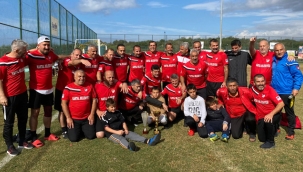 Kartal Belediyesi, "Atatürk Bahar Turnuvası"nda Kupanın Sahibi Oldu