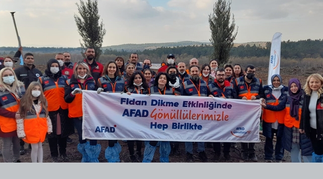 Kartal Belediyesi İle AFAD 500 Adet Fidan Dikti