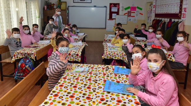 İkinci Sınıf Öğrencilerinin Koronavirüs İle İlgili Yazdığı Hikaye, Kitap Oluyor