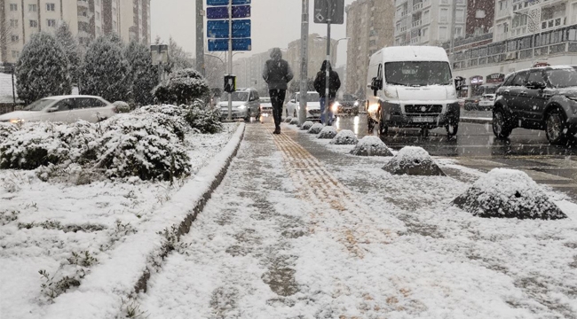 İstanbul'da Kar Yağışı Ne Kadar Devam Edecek?