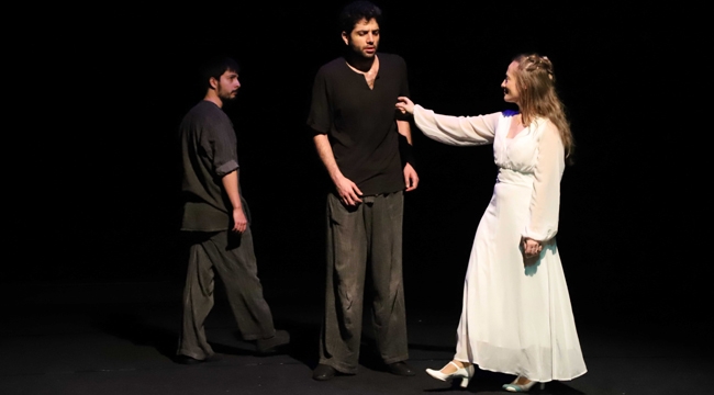Shakespeare'in Unutulmaz Eseri 'Othello' Kartal'da Sahnelendi
