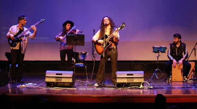 Barış Manço ve Cem Karaca Kartal'da 'Ustalara Saygı Konseri' ile Anıldı