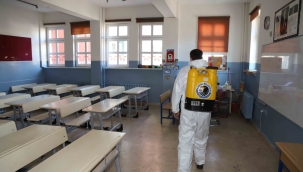 Kartal Belediyesi'nden, Okullarda İkinci Dönem Öncesi Temizlik ve Dezenfekte Çalışması 