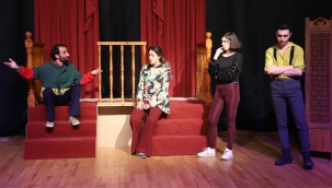 Kartallılar Hafta Sonunu Tiyatro Oyunları ile Değerlendirdi