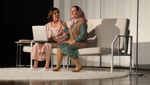 'Acı Kaybımız' Tiyatro Oyunu Kartal'da Tiyatro Severlerle Buluştu