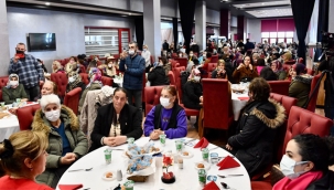 Binlerce Kadın "Sevgi Sofrası"nda Buluştu