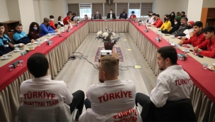Kartal Belediye Başkanı, Ödüllü Sporcularla Bir Araya Geldi