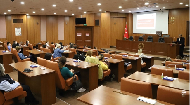 Kartal Belediyesi'nden Personele Kanser Bilinçlendirme Semineri