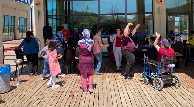 Özel Bireyler ve Aileleri Şile Kampı'nda 1 Hafta Tatil Yaptı