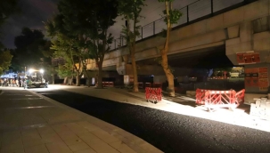 Hürriyet Caddesi'nin Trafiğe Açılması İçin Belediye Ekiplerinden Yoğun Mesai 