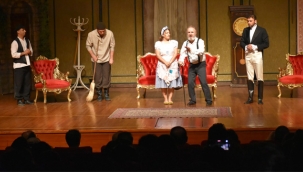İstanbul Anadolu Adliye Personelinin, Oynadığı Tiyatro Oyunu Büyük Alkış Aldı 